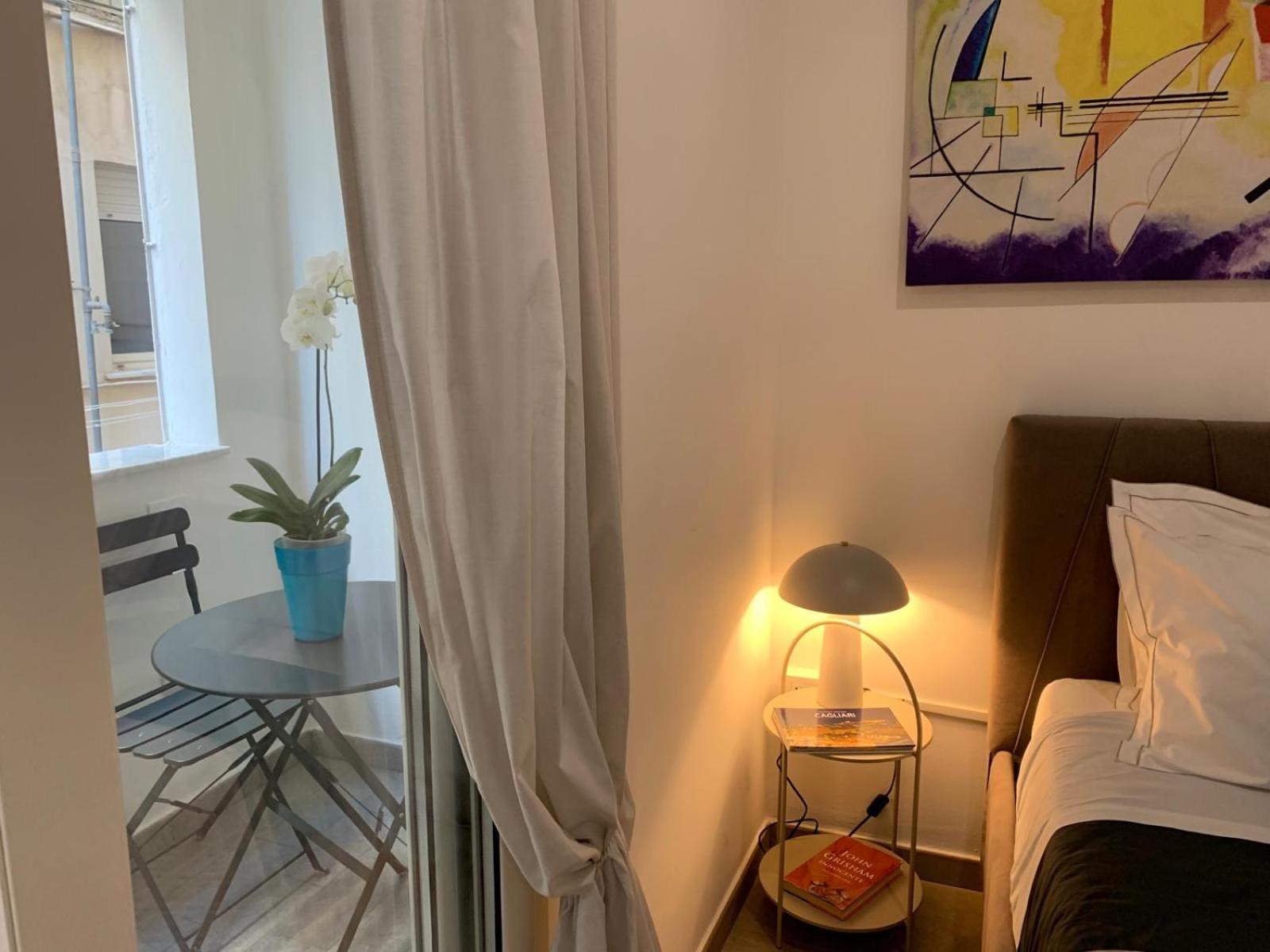 Suitesgaribaldi Cagliari Dış mekan fotoğraf