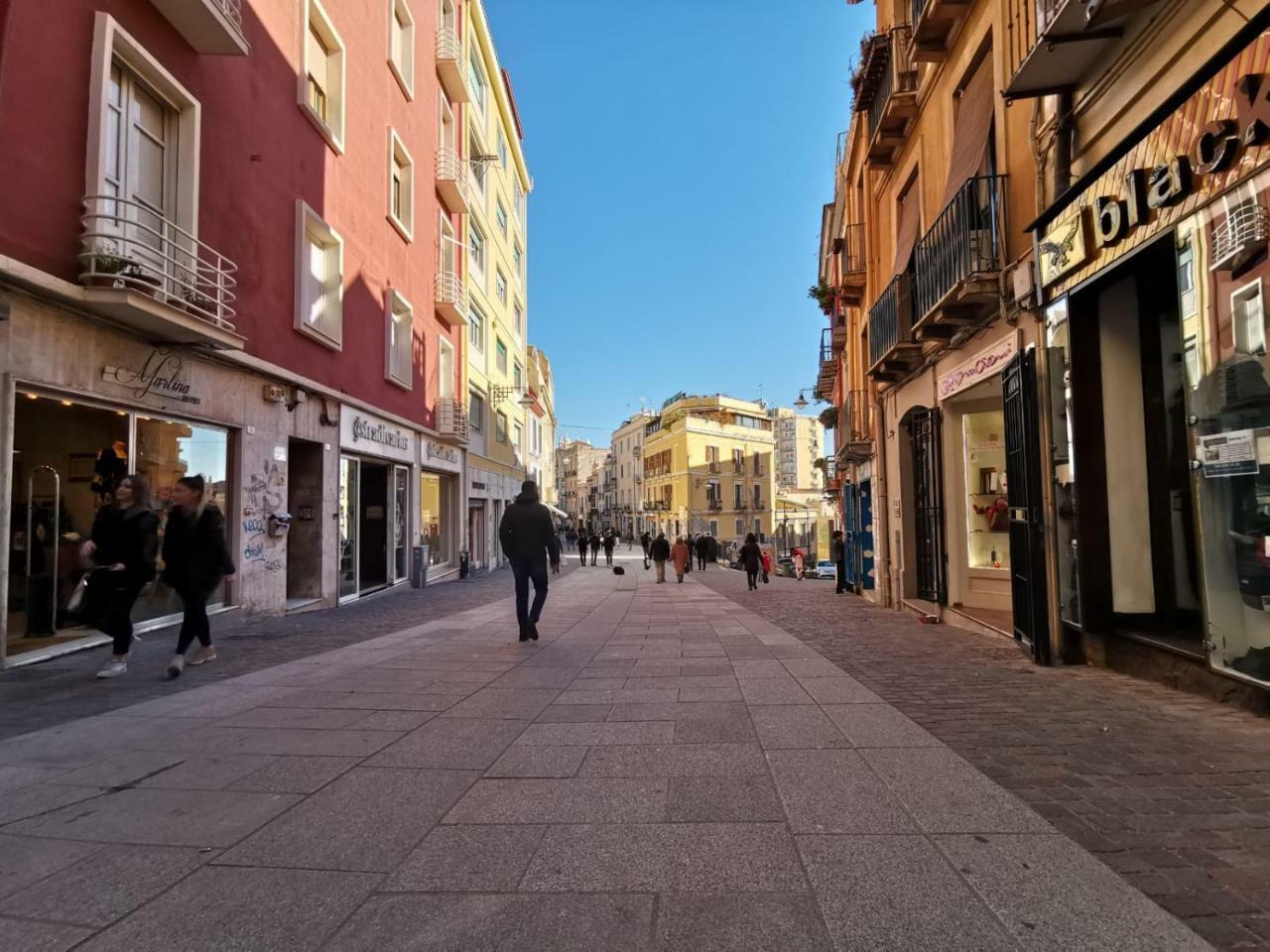 Suitesgaribaldi Cagliari Dış mekan fotoğraf