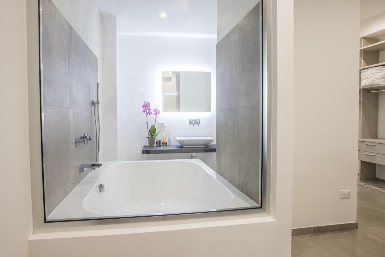 Suitesgaribaldi Cagliari Dış mekan fotoğraf